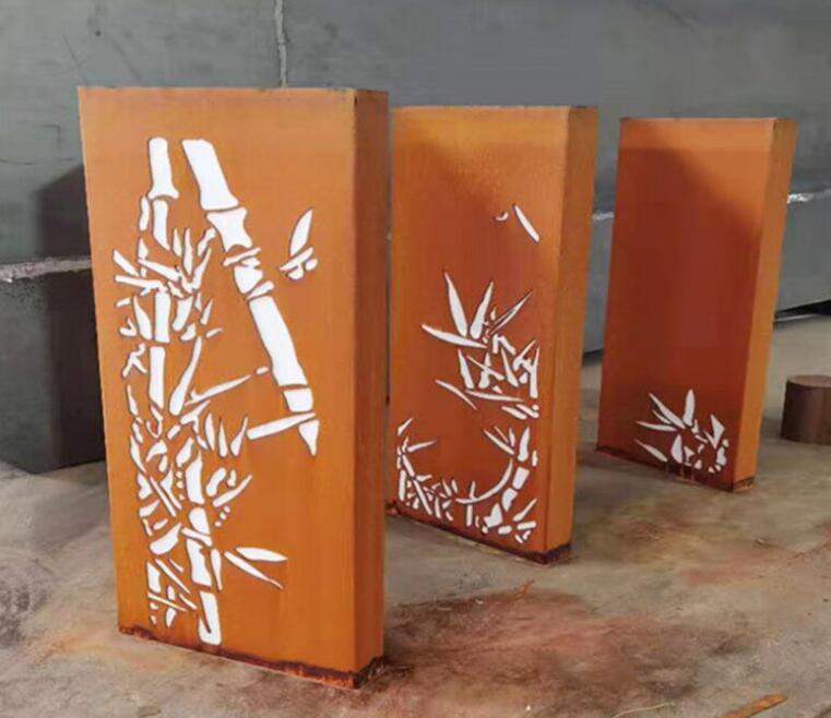 路南锈钢板灯箱